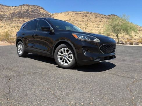 Used 2020 Ford Escape SE FWD image 26