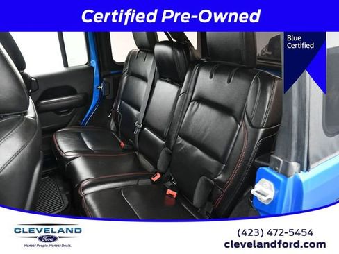 Used 2022 Jeep Wrangler Unlimited Rubicon w/ Cold Weather Group image 23