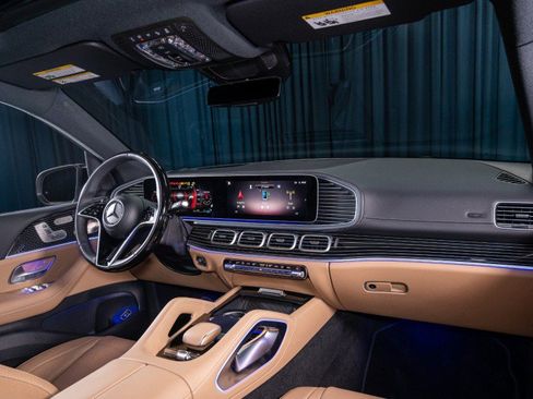 New 2026 Mercedes-Benz GLS 450 4MATIC image 4