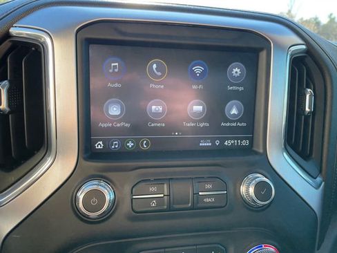 Certified 2022 GMC Sierra 2500 SLE w/ SLE Convenience Package image 32