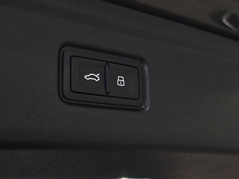 New 2025 Audi A6 e-tron Prestige image 16