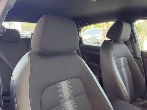 Used 2024 Honda Civic Sport image 8