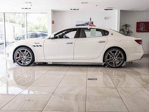 Used 2023 Maserati Quattroporte Modena Q4 image 6