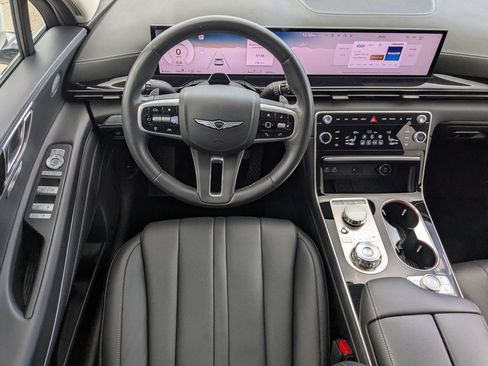 Used 2025 Genesis GV80 2.5T Standard AWD/4WD image 18
