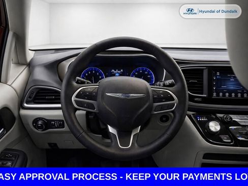 Used 2020 Chrysler Voyager LX FWD image 14