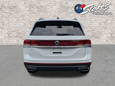 Certified 2025 Volkswagen Atlas SE FWD image 5