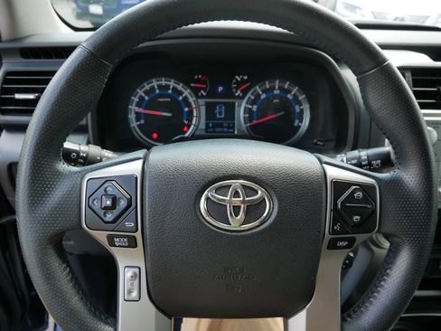 Used 2016 Toyota 4Runner SR5 Premium AWD/4WD image 28