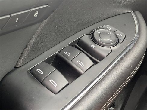 Used 2023 Buick Envision Essence image 24