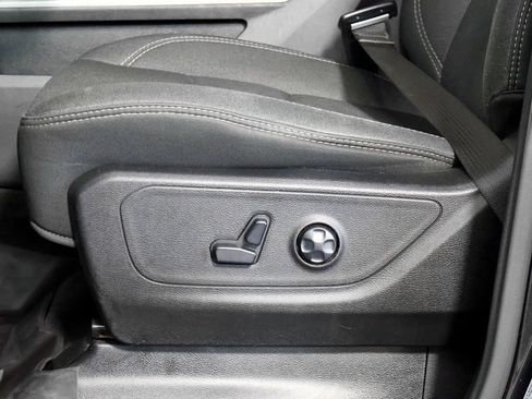 Used 2020 RAM 1500 Big Horn AWD/4WD image 19