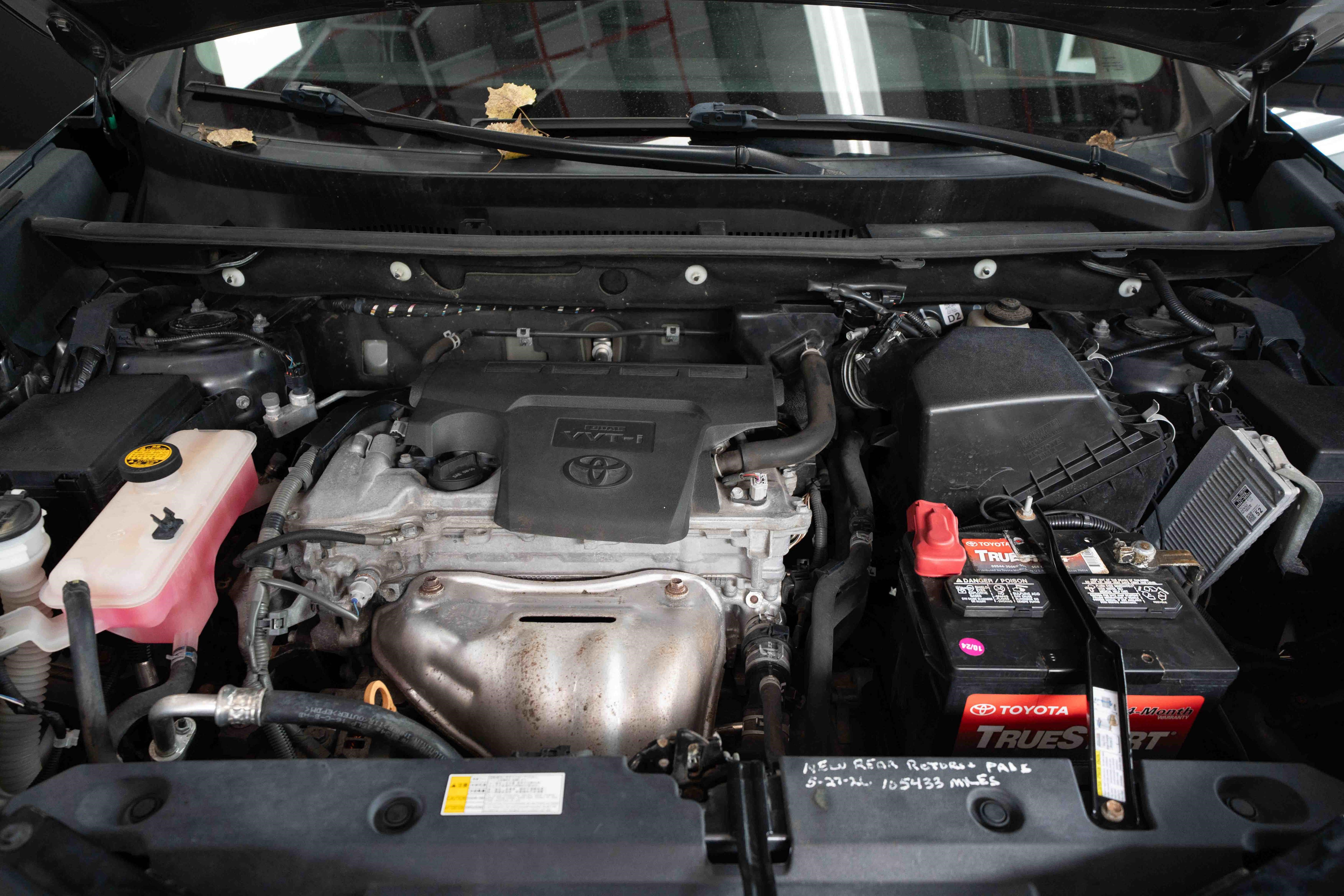 Used 2018 Toyota RAV4 XLE AWD/4WD image 31