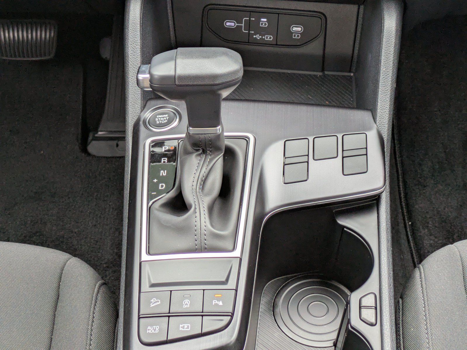 Certified 2026 Kia Sportage LX FWD image 15