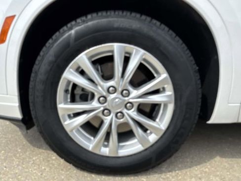 Used 2024 Cadillac XT6 Luxury AWD/4WD image 7