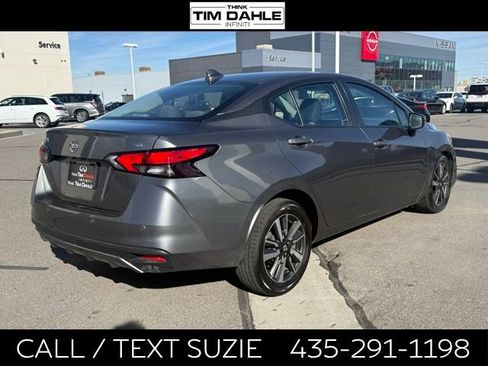 Used 2021 Nissan Versa SV FWD image 8