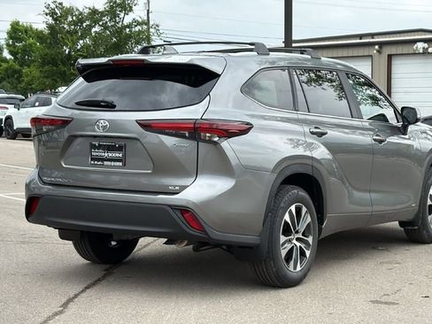 New 2026 Toyota Highlander XLE AWD/4WD image 6