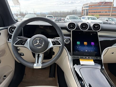 New 2026 Mercedes-Benz GLC 300 4MATIC image 12