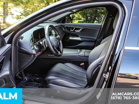 Used 2025 Mercedes-Benz E 450 4MATIC Sedan w/ Winter Package image 17