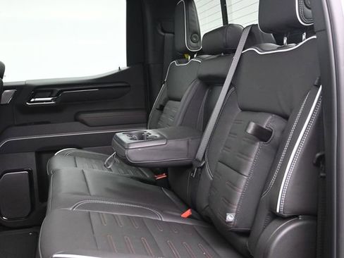 Used 2024 GMC Sierra 1500 AT4X image 25