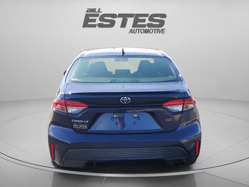 Used 2021 Toyota Corolla SE FWD image 3