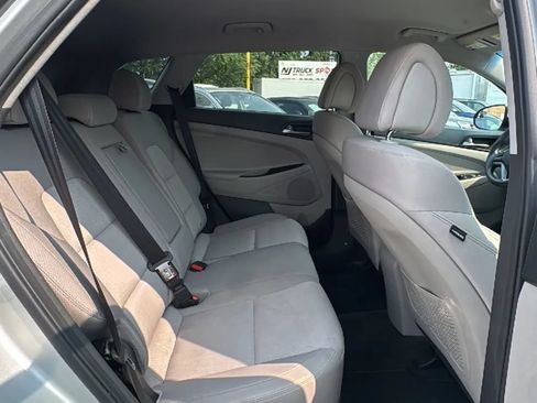 Used 2016 Hyundai Tucson SE w/ Option Group 02 FWD image 21