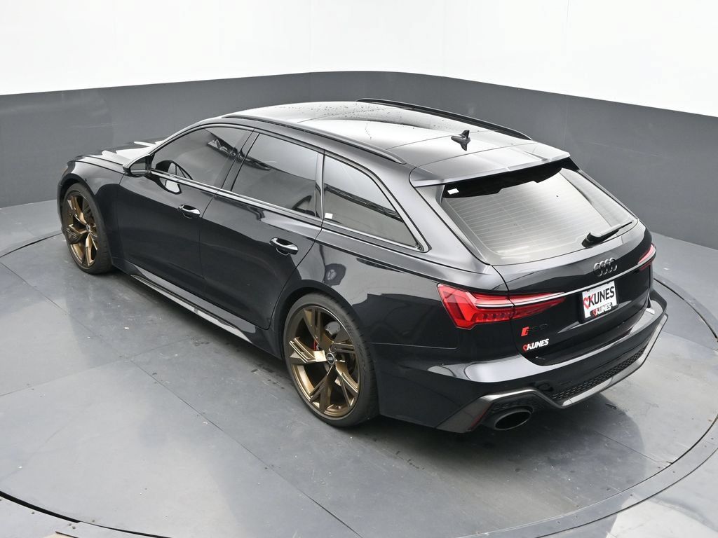 Used 2021 Audi RS 6 AWD/4WD image 43