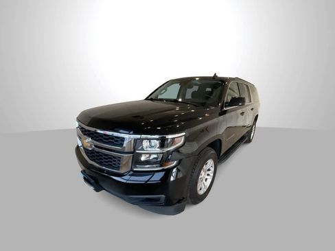 Used 2020 Chevrolet Suburban LT image 4