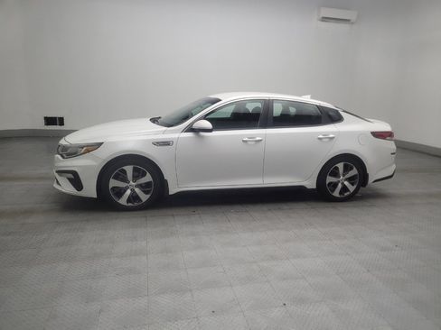 Used 2020 Kia Optima S FWD image 2