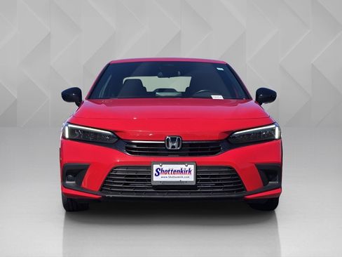 Used 2024 Honda Civic Sport image 2