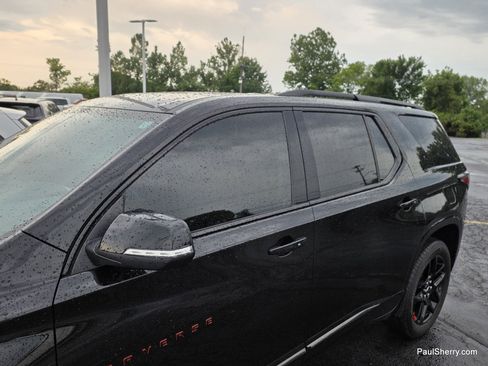 Used 2021 Chevrolet Traverse Premier w/ Redline Edition AWD/4WD image 10