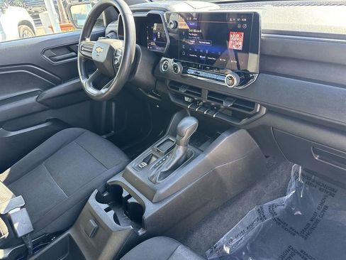 Used 2023 Chevrolet Colorado W/T image 25