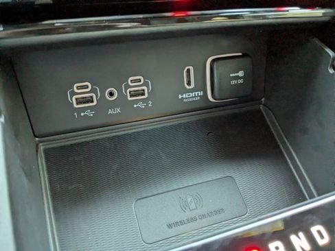 New 2025 Jeep Grand Cherokee Summit image 25