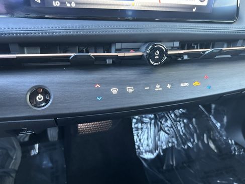 Used 2024 Nissan Ariya FWD image 27