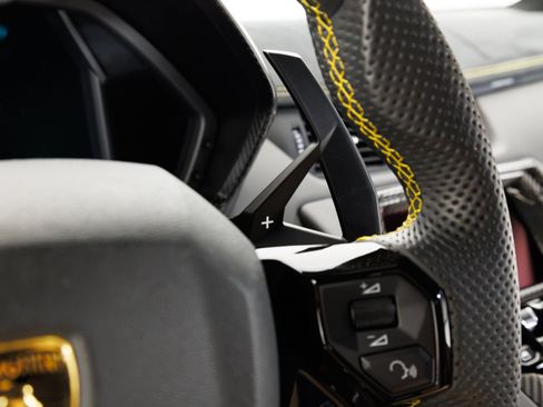 Used 2016 Lamborghini Aventador LP 750-4 Superveloce AWD/4WD image 24