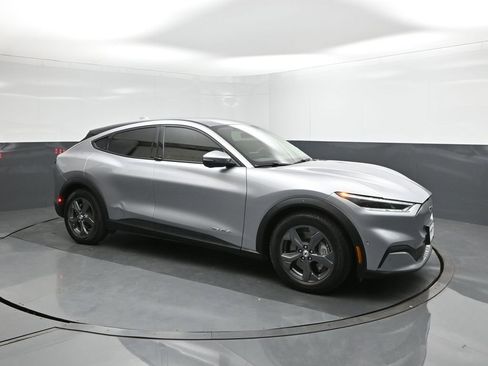 Used 2021 Ford Mustang Mach-E Select w/ Comfort/Technology Package image 17