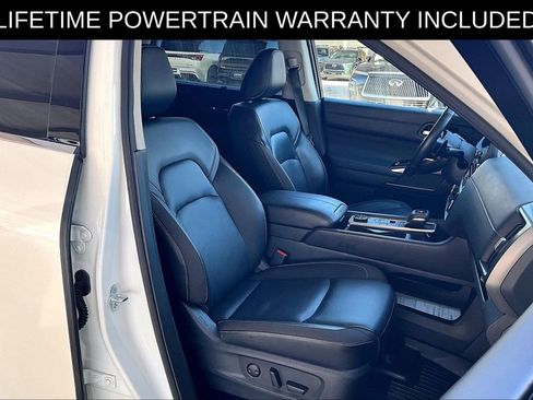 Used 2023 Nissan Pathfinder SL image 10