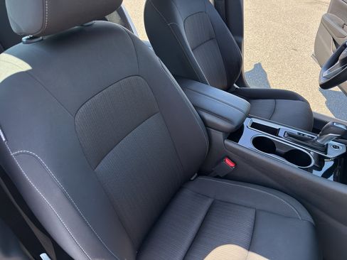 Used 2024 Nissan Altima 2.5 SV image 28