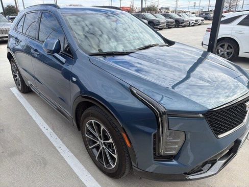 Used 2024 Cadillac XT4 Sport image 4