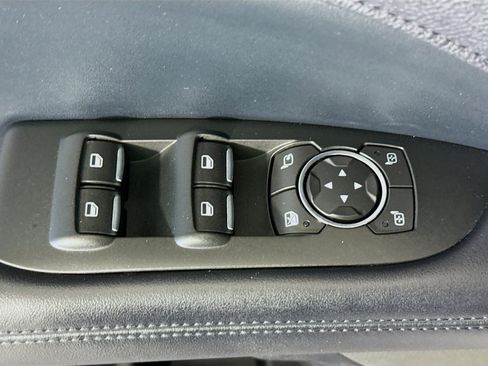 Used 2019 Lincoln MKZ Reserve image 24