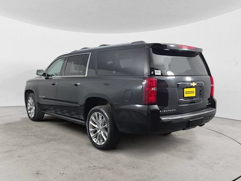 Used 2019 Chevrolet Suburban Premier w/ Premier Plus Edition AWD/4WD image 3