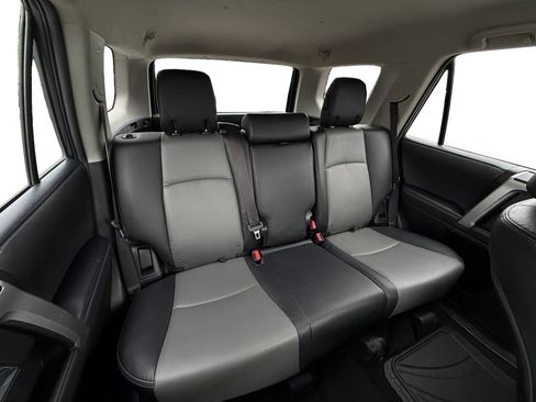 Used 2022 Toyota 4Runner SR5 Premium AWD/4WD image 26