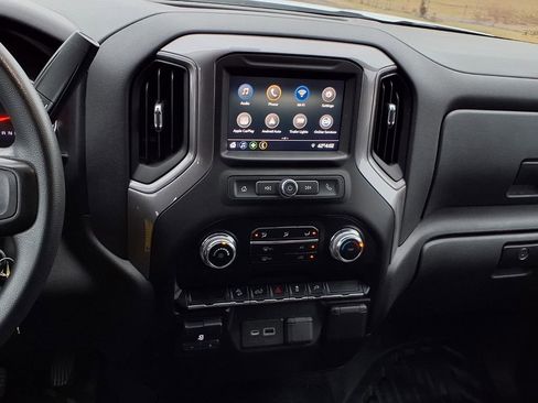 Used 2021 GMC Sierra 1500 4x4 Crew Cab w/ Sierra Value Package image 16