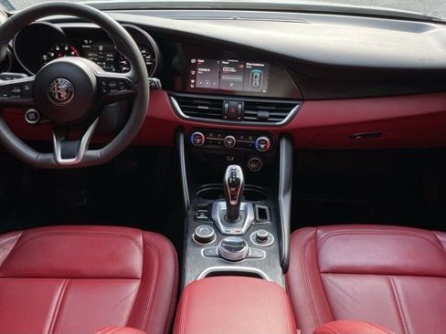 Used 2021 Alfa Romeo Giulia Sprint w/ Nero Edizione image 16