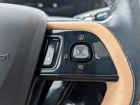 Used 2020 Lincoln Corsair Reserve w/ Equipment Group 202A image 17