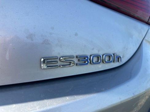 Used 2019 Lexus ES 300h w/ Premium Package FWD image 5