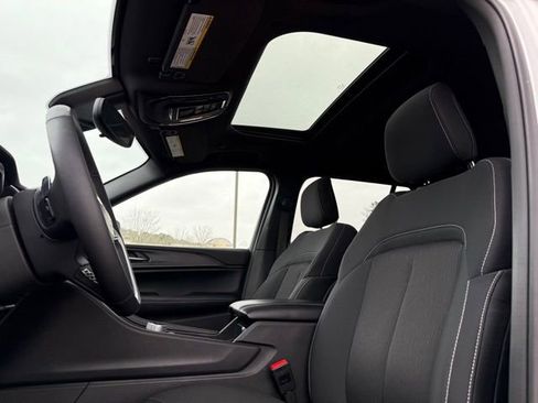 Certified 2024 Jeep Grand Cherokee Laredo X w/ Luxury Tech Group I image 25