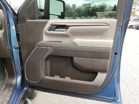 Used 2024 Chevrolet Silverado 2500 LT w/ All Star Edition image 8