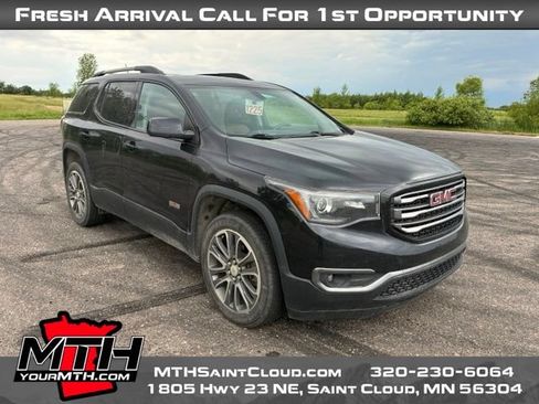 Used 2017 GMC Acadia SLT w/ LPO, Floor Liner Package AWD/4WD image 3