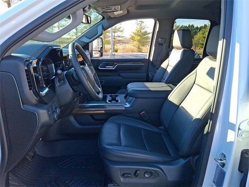 Certified 2025 Chevrolet Silverado 2500 LT w/ All Star Edition image 16