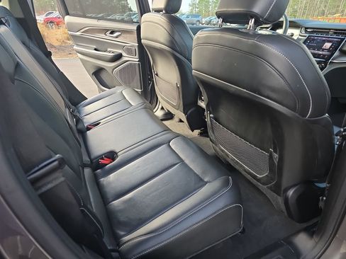 Used 2022 Jeep Grand Cherokee Limited 4xe w/ Luxury Tech Group II image 14