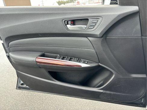 Used 2016 Acura TLX image 22
