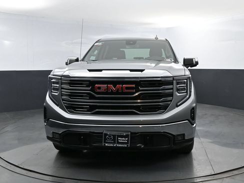 Used 2025 GMC Sierra 1500 SLT AWD/4WD image 2